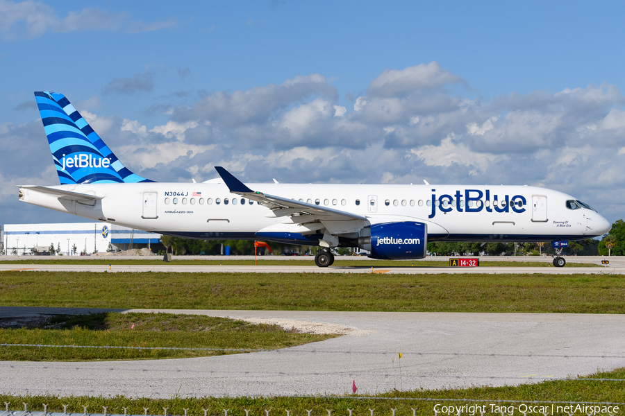 JetBlue Airways Airbus A220-300 (N3044J) | Photo 618425