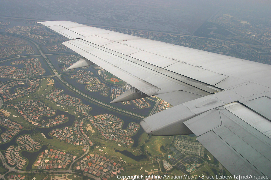 Southwest Airlines Boeing 737-3H4 (N304SW) | Photo 183458