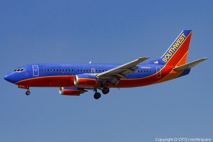 Southwest Airlines Boeing 737-3H4 (N304SW) | Photo 182333