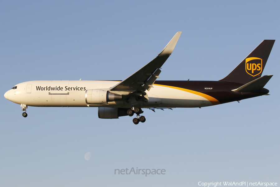 United Parcel Service Boeing 767-34AF(ER) (N304UP) | Photo 569413