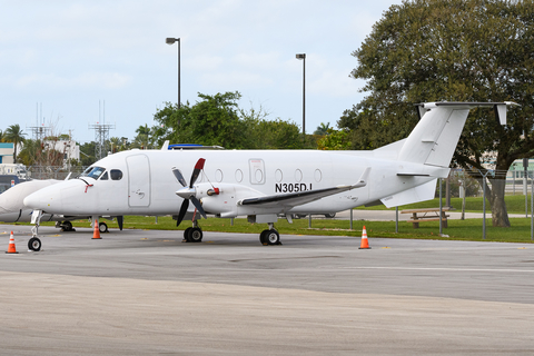 Discovery Jets Beech 1900D (N305DJ) at  Ft. Lauderdale - Executive, United States