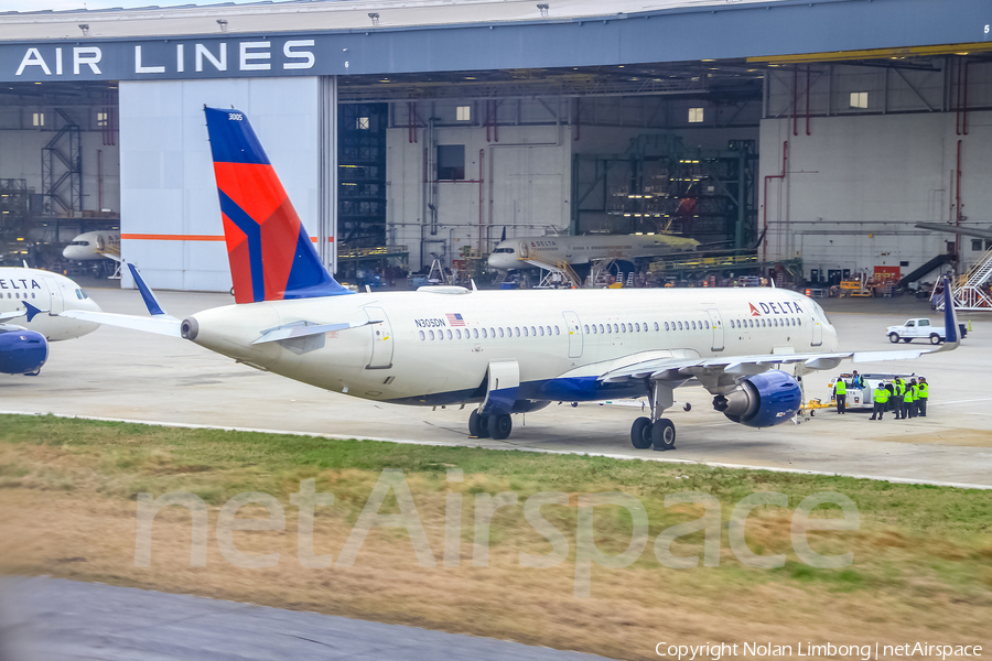 Delta Air Lines Airbus A321-211 (N305DN) | Photo 438456