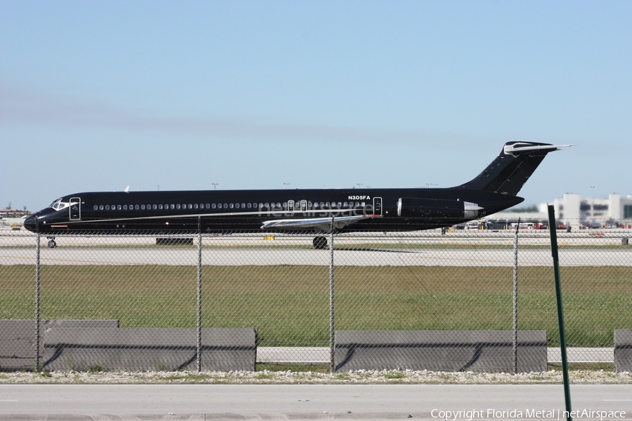 Falcon Air Express McDonnell Douglas MD-83 (N305FA) | Photo 300272