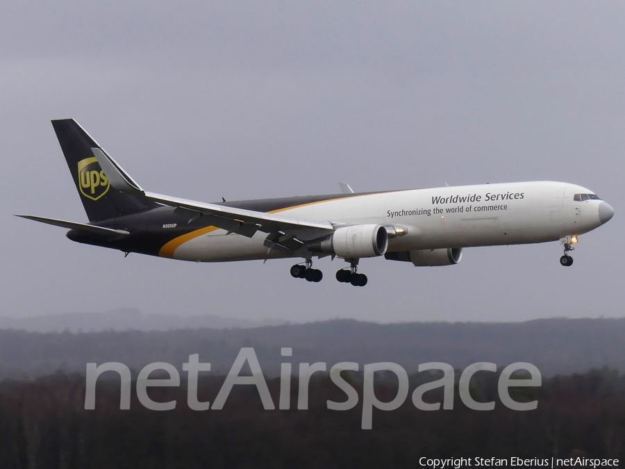 United Parcel Service Boeing 767-34AF(ER) (N305UP) | Photo 293520