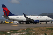 Delta Air Lines Boeing 737-732 (N306DQ) at  Philipsburg - Princess Juliana International, Netherland Antilles