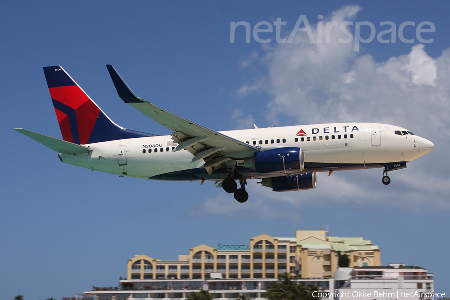 Delta Air Lines Boeing 737-732 (N306DQ) | Photo 72938