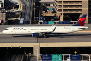 Delta Air Lines Airbus A321-211 (N307DX) at  Phoenix - Sky Harbor, United States