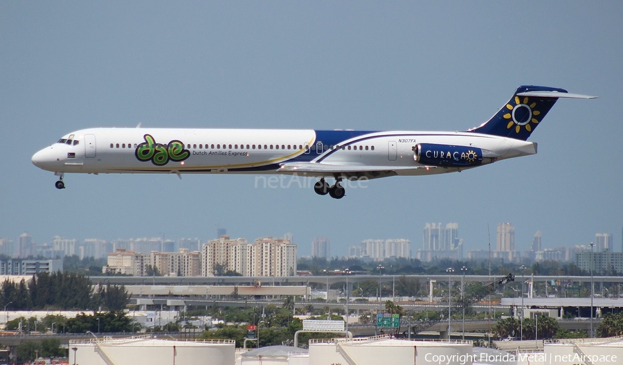 Dutch Antilles Express McDonnell Douglas MD-83 (N307FA) | Photo 300274