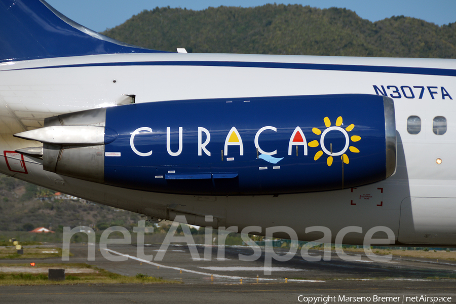 Dutch Antilles Express McDonnell Douglas MD-83 (N307FA) | Photo 25761