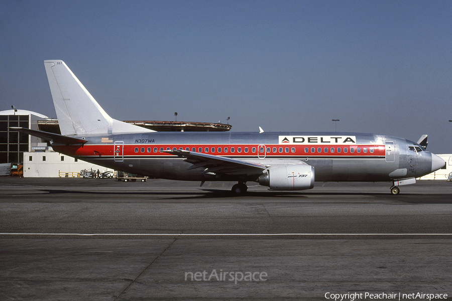 Delta Air Lines Boeing 737-347 (N307WA) | Photo 227522