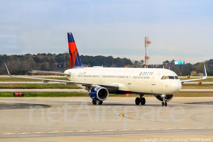 Delta Air Lines Airbus A321-211 (N308DN) | Photo 427816