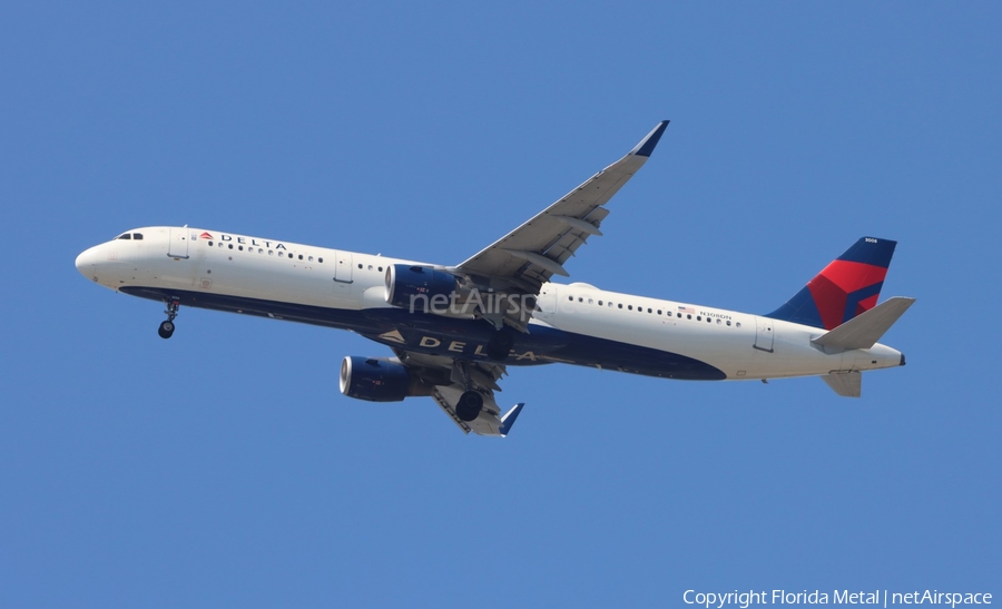 Delta Air Lines Airbus A321-211 (N308DN) | Photo 621211