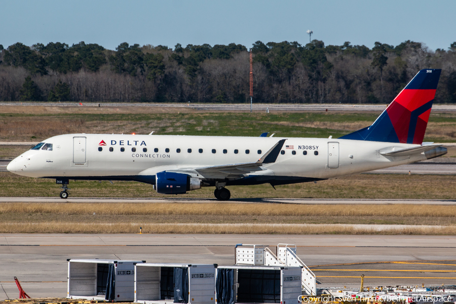 Delta Connection (SkyWest Airlines) Embraer ERJ-175LR (ERJ-170-200LR) (N308SY) | Photo 500898