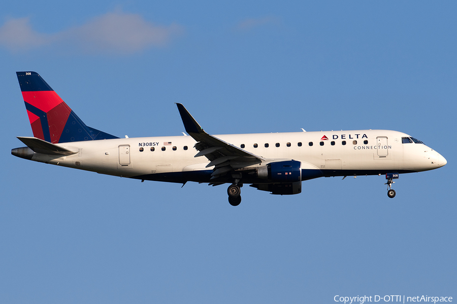 Delta Connection (SkyWest Airlines) Embraer ERJ-175LR (ERJ-170-200LR) (N308SY) | Photo 600962