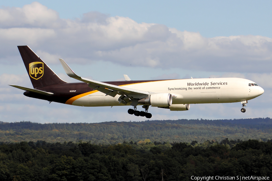 United Parcel Service Boeing 767-34AF(ER) (N309UP) | Photo 97498