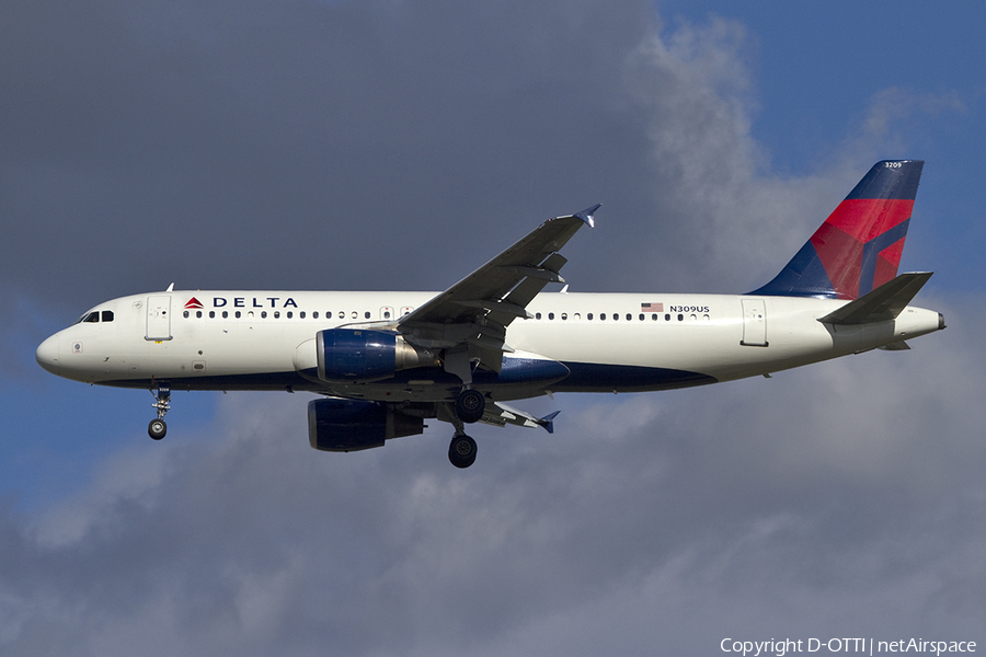 Delta Air Lines Airbus A320-211 (N309US) | Photo 386548