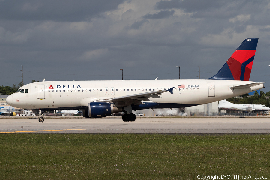 Delta Air Lines Airbus A320-211 (N310NW) | Photo 134432