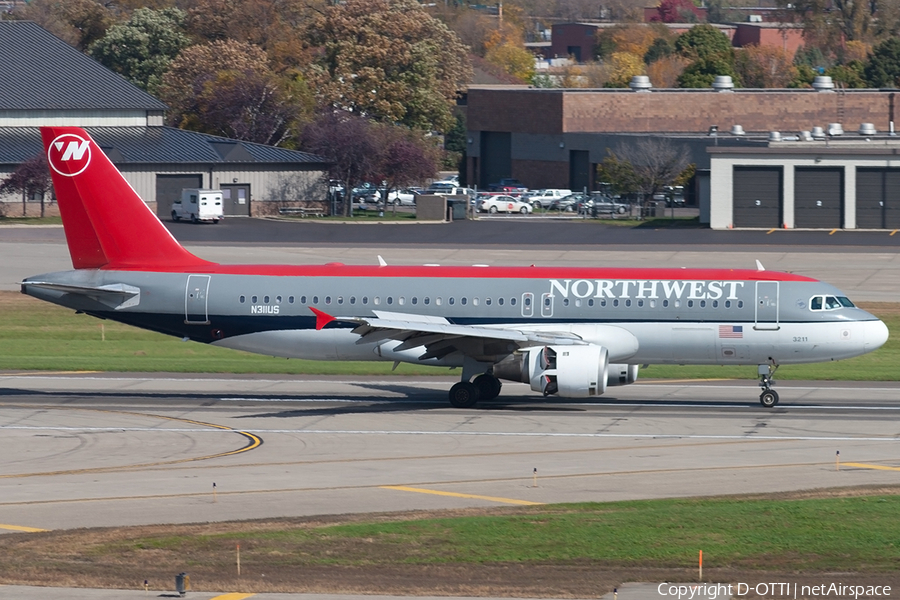 Northwest Airlines Airbus A320-211 (N311US) | Photo 191191