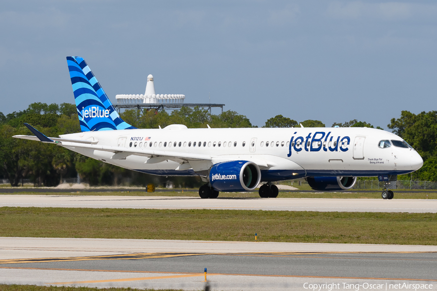 JetBlue Airways Airbus A220-300 (N3121J) | Photo 636812