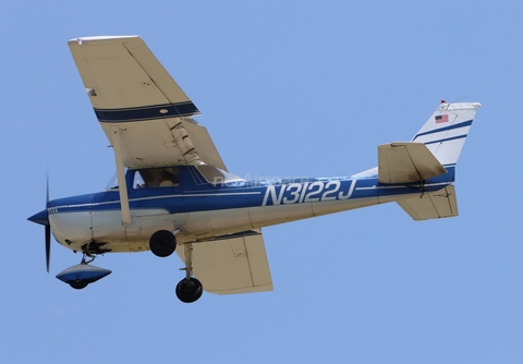 (Private) Cessna 150G (N3122J) at  Oshkosh - Wittman Regional, United States
