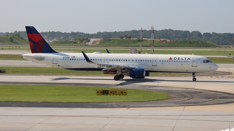 Delta Air Lines Airbus A321-211 (N312DN) at  Atlanta - Hartsfield-Jackson International, United States