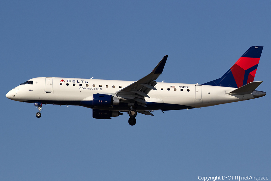 Delta Connection (SkyWest Airlines) Embraer ERJ-175LR (ERJ-170-200LR) (N312SY) | Photo 543473