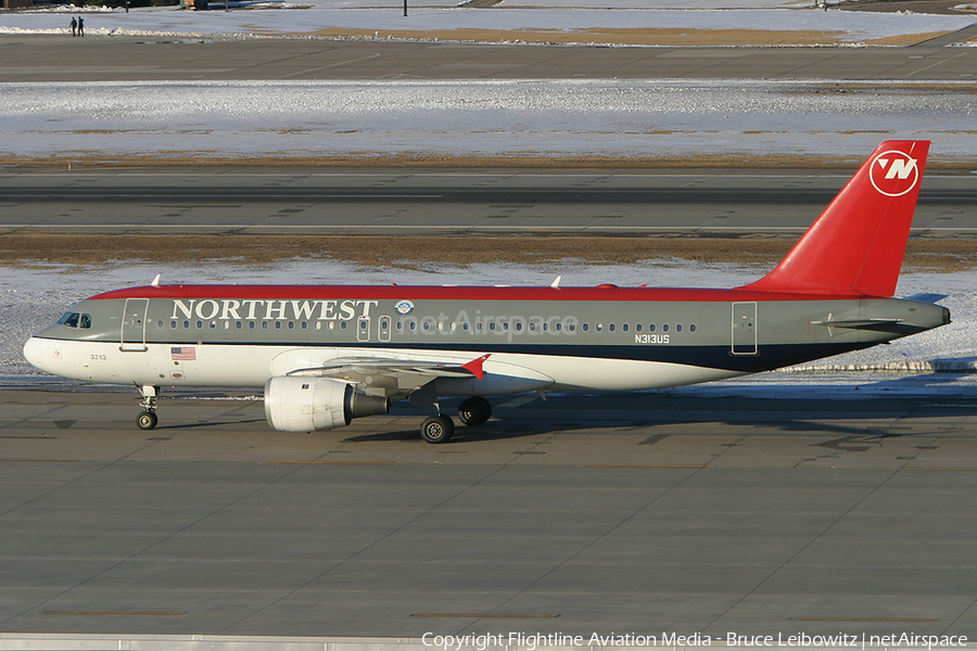 Northwest Airlines Airbus A320-211 (N313US) | Photo 142413