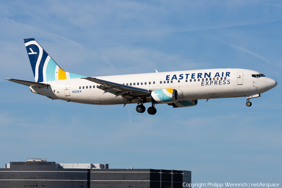 Eastern Air Express Boeing 737-484 (N313XA) | Photo 664354