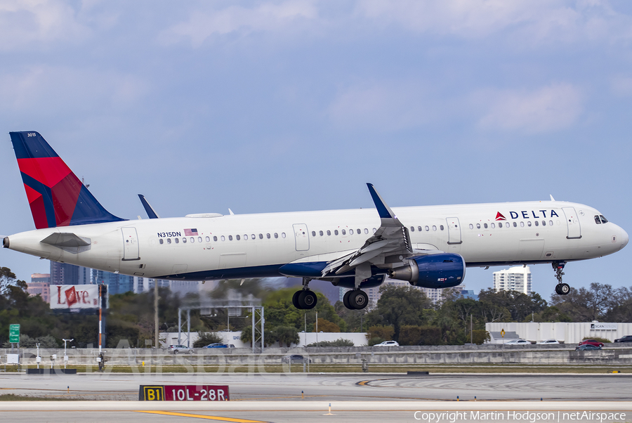 Delta Air Lines Airbus A321-211 (N315DN) | Photo 430974