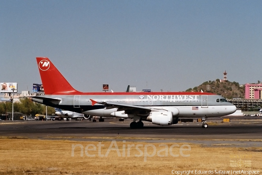 Northwest Airlines Airbus A319-114 (N315NB) | Photo 148785