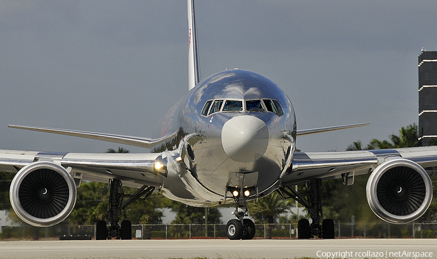 Florida West International Airlines Boeing 767-316F(ER) (N316LA) | Photo 117633