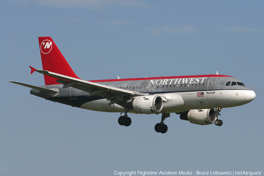 Northwest Airlines Airbus A319-114 (N316NB) | Photo 143030