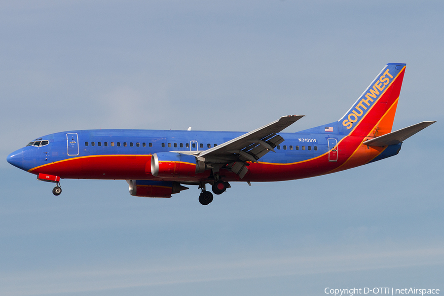Southwest Airlines Boeing 737-3H4 (N316SW) | Photo 186615