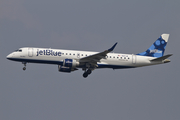 JetBlue Airways Embraer ERJ-190AR (ERJ-190-100IGW) (N317JB) at  Washington - Ronald Reagan National, United States