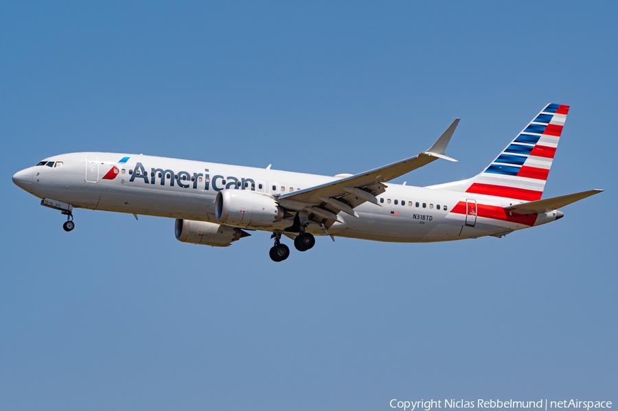 American Airlines Boeing 737-8 MAX (N318TD) | Photo 677477