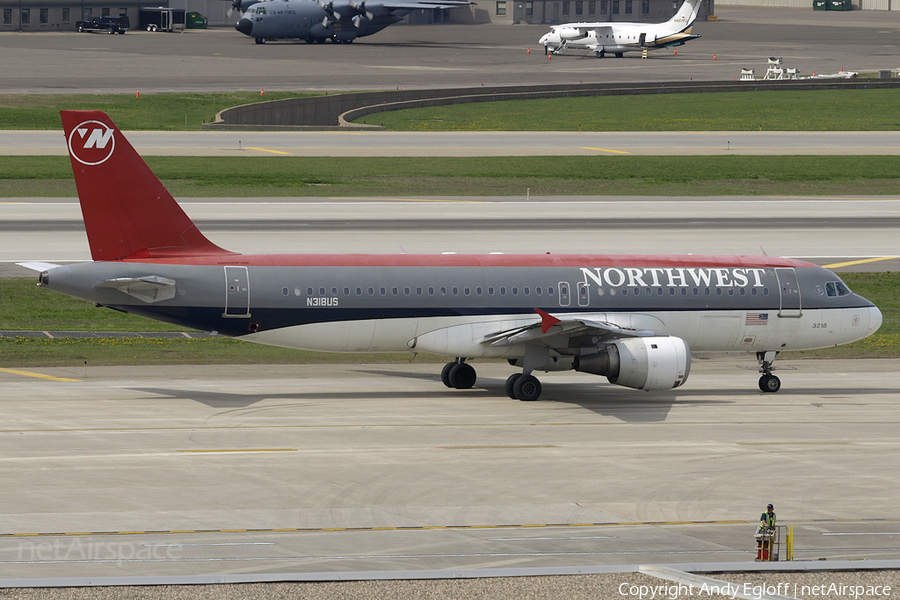 Northwest Airlines Airbus A320-211 (N318US) | Photo 225672