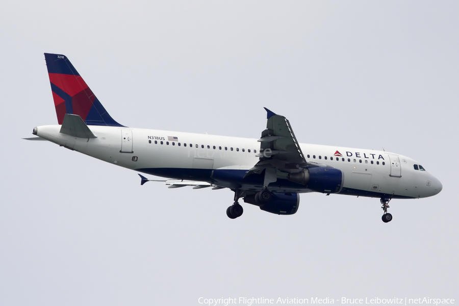 Delta Air Lines Airbus A320-211 (N318US) | Photo 172817