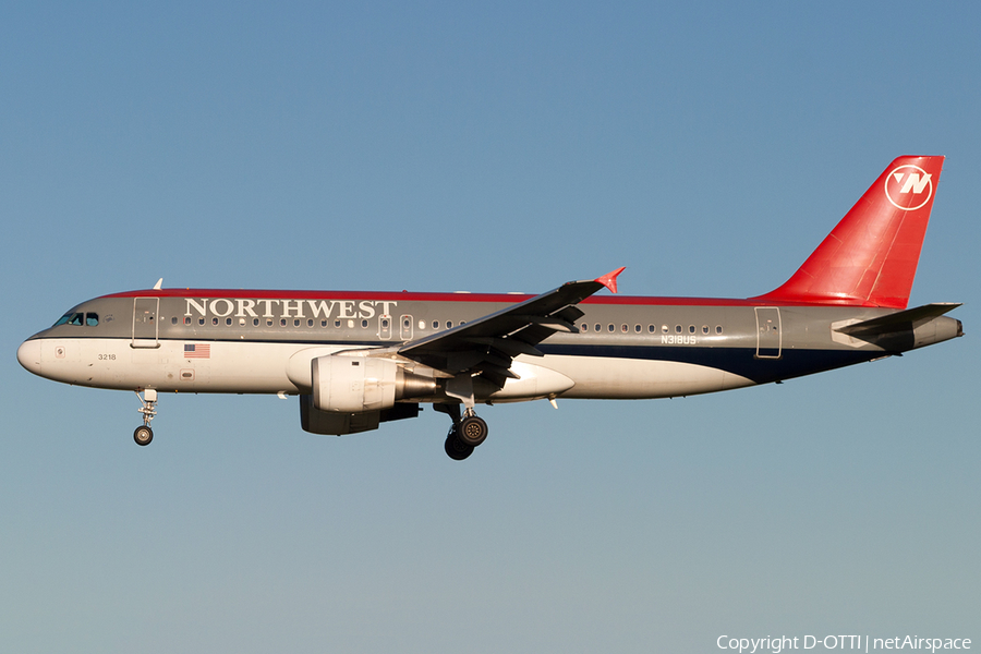 Northwest Airlines Airbus A320-211 (N318US) | Photo 190106