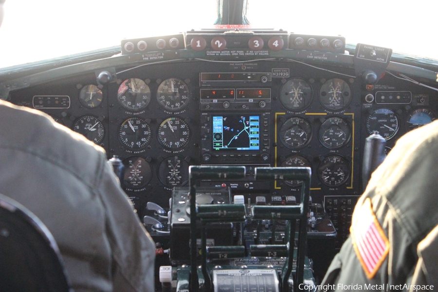 Yankee Air Museum Boeing B-17G Flying Fortress (N3193G) | Photo 304081