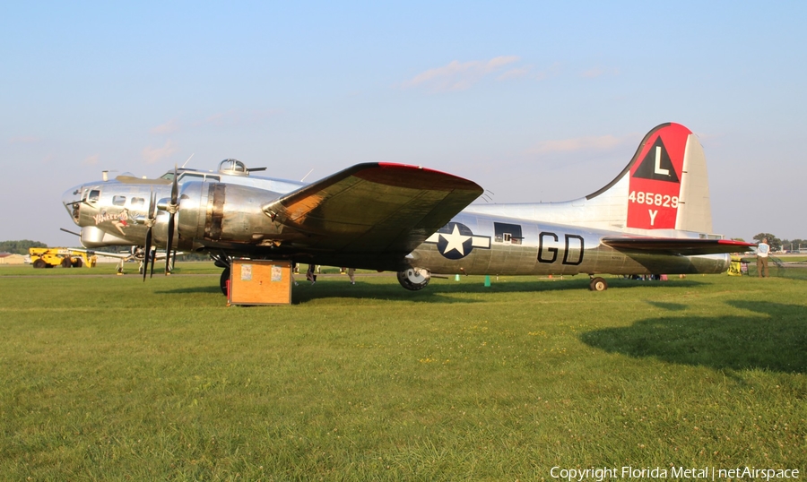 Yankee Air Museum Boeing B-17G Flying Fortress (N3193G) | Photo 307440