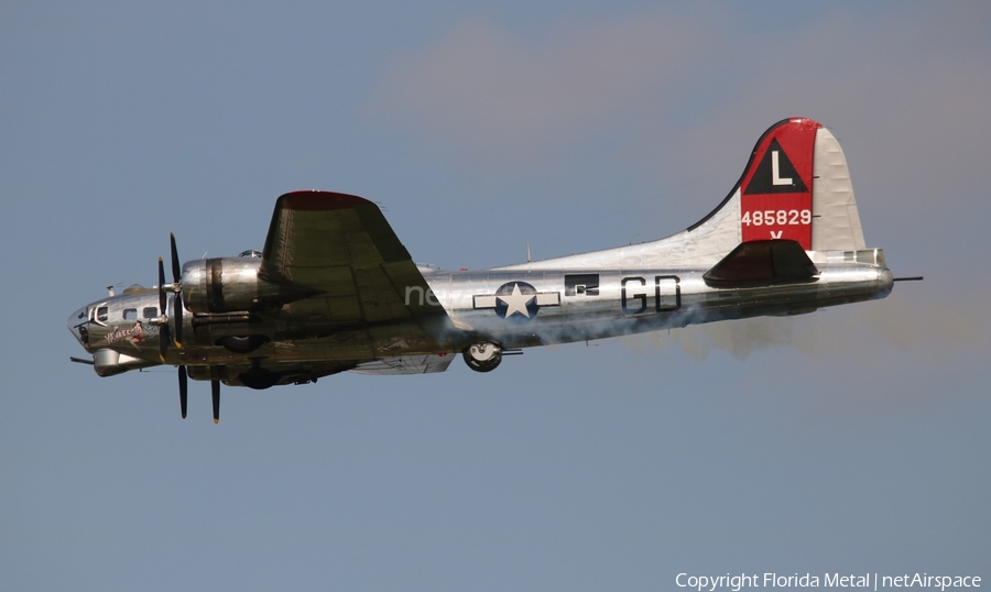 Yankee Air Museum Boeing B-17G Flying Fortress (N3193G) | Photo 307443