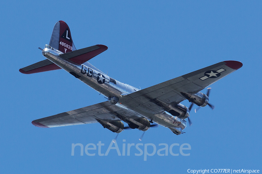 Yankee Air Museum Boeing B-17G Flying Fortress (N3193G) | Photo 6449
