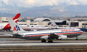 American Airlines Boeing 767-223(ER) (N319AA) at  Los Angeles - International, United States