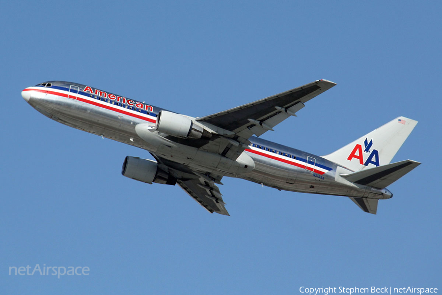 American Airlines Boeing 767-223(ER) (N319AA) | Photo 45158