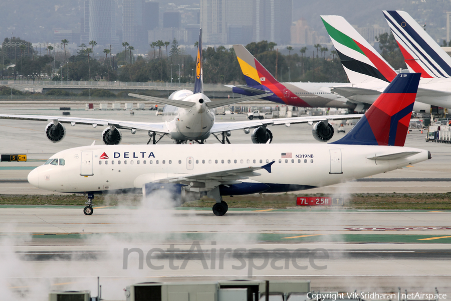 Northwest Airlines Airbus A319-114 (N319NB) | Photo 42098