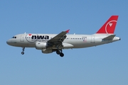 Northwest Airlines Airbus A319-114 (N319NB) at  Minneapolis - St. Paul International, United States