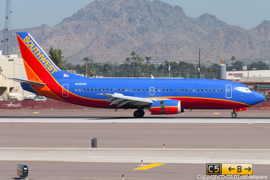 Southwest Airlines Boeing 737-3H4 (N319SW) | Photo 188311