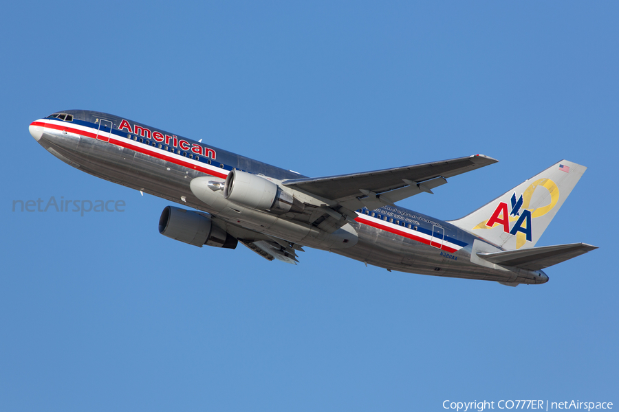 American Airlines Boeing 767-223(ER) (N320AA) | Photo 18981