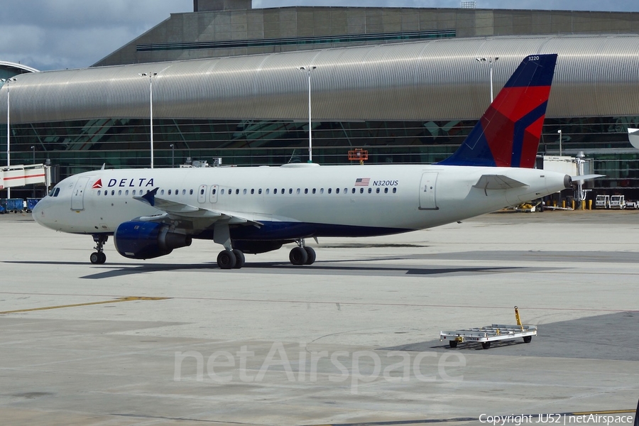 Delta Air Lines Airbus A320-211 (N320US) | Photo 292047