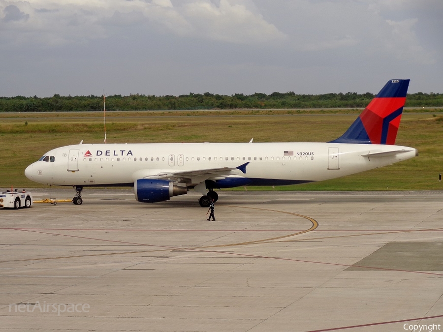 Delta Air Lines Airbus A320-211 (N320US) | Photo 97802